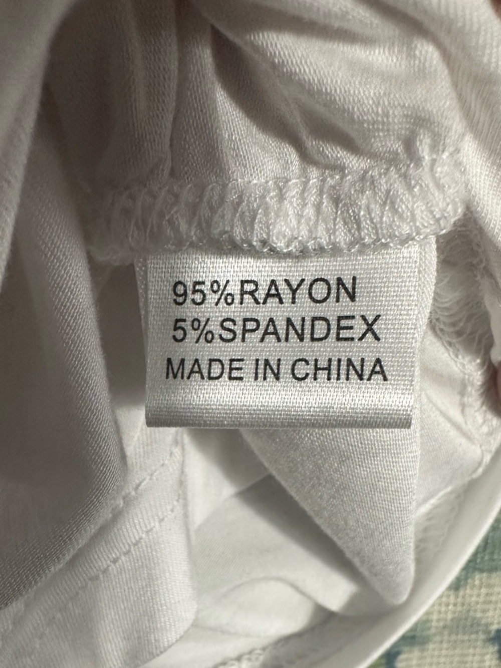 NWOT White V-Neck Crop Top XL - Picture 3 of 4